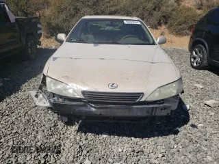 1998 Lexus ES 300 Luxury Sport Sdn with VIN JT8BF28GXW5030072, listed as a Copart auction lot 69242554 with 152,229 mi miles and Salvage Title. Bid and sale history available at carsss.com. Image 5.