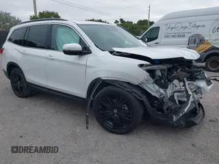 2021 Honda Pilot Special Edition with VIN 5FNYF5H26MB037212, listed as a IAAI auction lot 41271893 with 131,796 mi miles and . Bid and sale history available at carsss.com. Image 1.