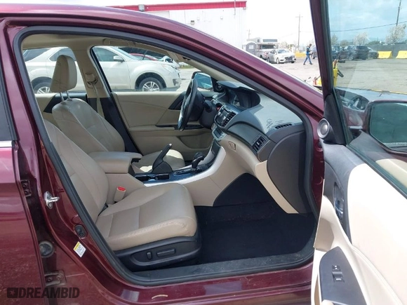2015 Honda Accord Sedan EX-L with VIN 1HGCR2F84FA058970, listed as a IAAI auction lot 41920242 with 113,507 mi miles. Bid and sale history available at carsss.com. Image 5.
