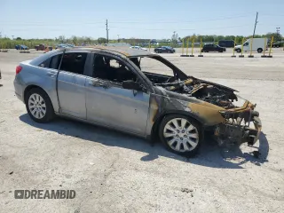 2014 Chrysler 200 LX with VIN 1C3CCBAB1EN141643, listed as a Copart auction lot 54255435 with Not Provided miles and Non Repairable. Bid and sale history available at DreamBid. Image 4.