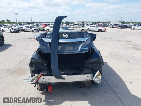 2013 Nissan Altima SV with VIN 1N4AL3APXDC253975, listed as a IAAI auction lot 42112765 with 169,825 mi miles and . Bid and sale history available at carsss.com. Image 16.