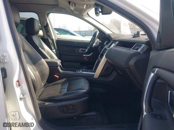 2018 Land Rover Discovery Sport HSE with VIN SALCR2RX3JH739048, listed as a IAAI auction lot 41424487 with 107,308 mi miles. Bid and sale history available at carsss.com. Image 5.