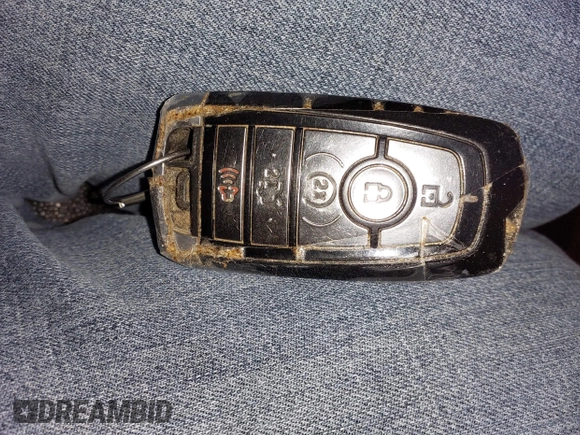 2020 Ford Escape SE z VIN 1FMCU0G64LUA57788, wystawiony jako IAAI lot #42122854 z przebiegiem 94 459 mil mil oraz . Historia ofert i sprzedaży dostępna na DreamBid. Obrazek 11.