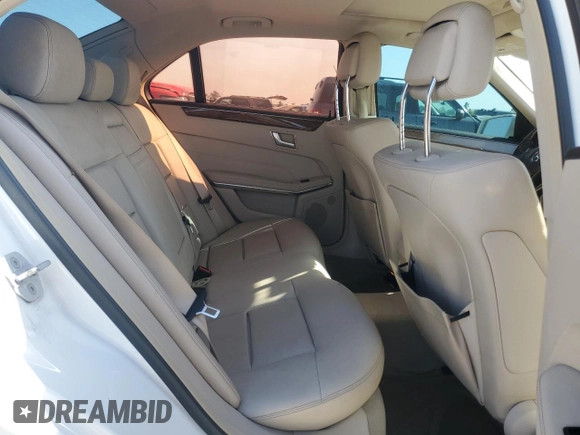 2014 Mercedes-Benz E 350 Sport z VIN WDDHF5KB8EA866565, wystawiony jako Copart lot #52517635 z przebiegiem 79 215 mil mil oraz Szkoda całkowita • Salvage title. Historia ofert i sprzedaży dostępna na DreamBid. Obrazek 10.