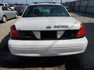 2011 Ford Police Interceptor z VIN 2FABP7BV7BX131779, wystawiony jako Copart lot #59364255 z przebiegiem 118 964 mil mil oraz Czysty tytuł • Clean title. Historia ofert i sprzedaży dostępna na DreamBid. Obrazek 6.