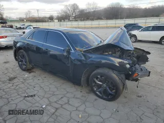 2013 Chrysler 300 with VIN 2C3CCABT9DH652753, listed as a Copart auction lot 87917555 with 113,027 mi miles and Salvage Title. Bid and sale history available at carsss.com. Image 4.