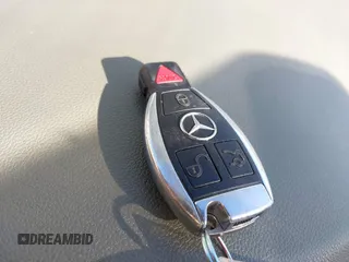 2010 Mercedes-Benz R-Class R 350 with VIN 4JGCB6FE0AA110342, listed as a IAAI auction lot 41440290 with 164,596 mi miles. Bid and sale history available at carsss.com. Image 11.