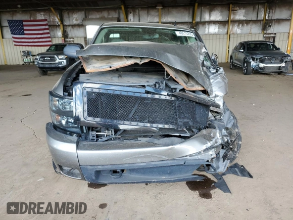 2007 Chevrolet Silverado 1500 LT w/1LT with VIN 2GCEC19CX71624659, listed as a Copart auction lot 48613205 with 187,468 mi miles and Salvage Title. Bid and sale history available at carsss.com. Image 5.
