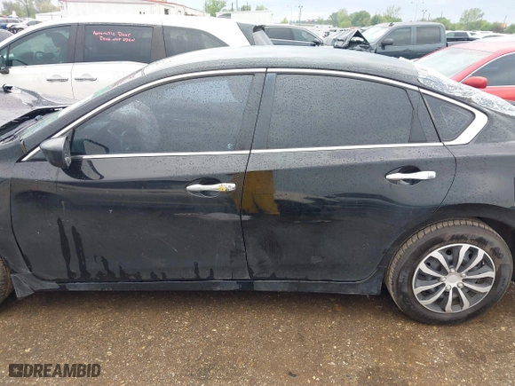 2013 Nissan Altima 2.5 SL with VIN 1N4AL3AP0DN484470, listed as a IAAI auction lot 41893143 with 136,584 mi miles. Bid and sale history available at carsss.com. Image 14.