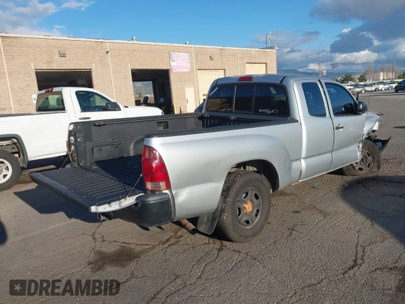 2006 Toyota Tacoma z VIN 5TETX22N26Z282695, wystawiony jako IAAI lot #41540262 z przebiegiem 259 961 mil mil oraz . Historia ofert i sprzedaży dostępna na DreamBid. Obrazek 4.