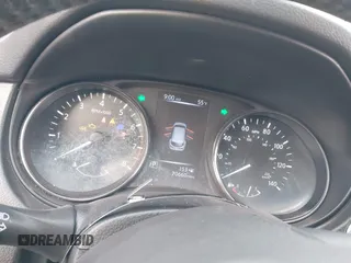 2017 Nissan Rogue Sport SL with VIN JN1BJ1CR1HW131942, listed as a IAAI auction lot 41784228 with 70,660 mi miles. Bid and sale history available at carsss.com. Image 7.