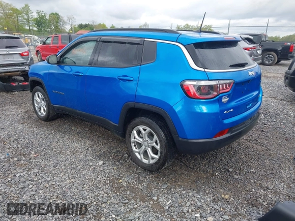 2024 Jeep Compass Latitude with VIN 3C4NJDBN9RT132368, listed as a IAAI auction lot 42149252 with 22,562 mi miles and . Bid and sale history available at DreamBid. Image 3.