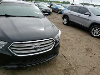 2018 Ford Taurus SEL with VIN 1FAHP2H86JG132571, listed as a Copart auction lot 62501225 with 58,872 mi miles and Salvage title. Bid and sale history available at DreamBid. Image 13.
