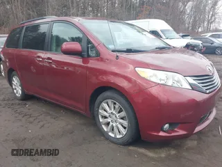 2013 Toyota Sienna XLE with VIN 5TDDK3DC5DS067049, listed as a IAAI auction lot 41650425 with 128,380 mi miles and . Bid and sale history available at DreamBid. Image 1.
