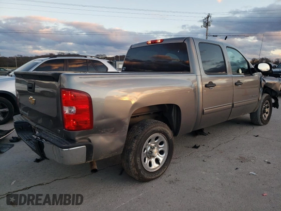 2013 Chevrolet Silverado 1500 LT with VIN 3GCPCSEA9DG232102, listed as a Copart auction lot 84402554 with 226,561 mi miles and Clean Title. Bid and sale history available at DreamBid. Image 3.