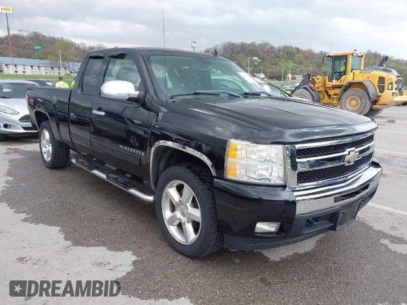 2009 Chevrolet Silverado 1500 LT with VIN 1GCEK29079Z199152, listed as a IAAI auction lot 41934658 with 129,864 mi miles. Bid and sale history available at carsss.com. Image 1.