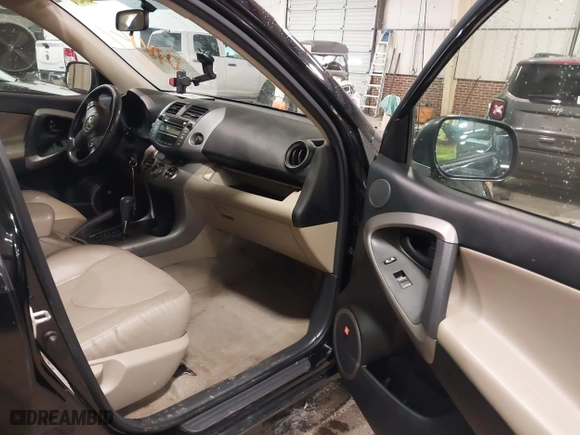 2008 Toyota RAV4 Ltd with VIN JTMBD31V085191104, listed as a IAAI auction lot 41543690 with 131,861 mi miles. Bid and sale history available at carsss.com. Image 5.