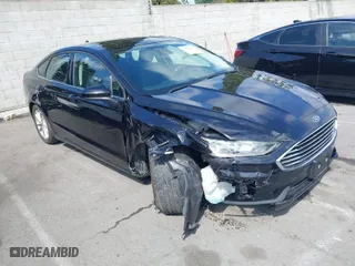 2019 Ford Fusion SE with VIN 3FA6P0HD7KR108430, listed as a IAAI auction lot 41871639 with 15,490 mi miles. Bid and sale history available at carsss.com. Image 1.