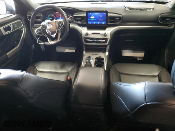 2022 Ford Explorer XLT with VIN 1FMSK8DH6NGC05835, listed as a Copart auction lot 56245535 with 54,839 mi miles and Salvage title. Bid and sale history available at DreamBid. Image 8.