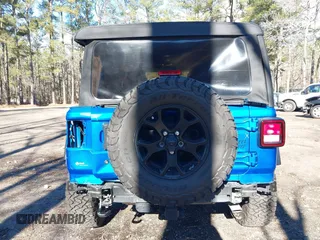 2021 Jeep Wrangler Unlimited Sport S with VIN 1C4HJXDG1MW722743, listed as a IAAI auction lot 41237900 with 35,662 mi miles and . Bid and sale history available at DreamBid. Image 19.