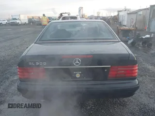 1996 Mercedes-Benz SL-Class with VIN WDBFA67F8TF129267, listed as a IAAI auction lot 41200768 with 104,836 mi miles. Bid and sale history available at carsss.com. Image 17.