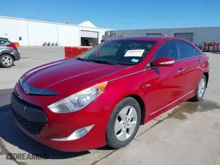2012 Hyundai Sonata Hybrid with VIN KMHEC4A46CA031981, listed as a IAAI auction lot 41667772 with 178,004 mi miles. Bid and sale history available at carsss.com. Image 20.