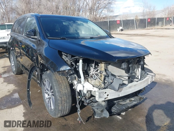 2018 Toyota Highlander SE with VIN 5TDJZRFH0JS533976, listed as a IAAI auction lot 41820619 with 131,015 mi miles and . Bid and sale history available at DreamBid. Image 6.