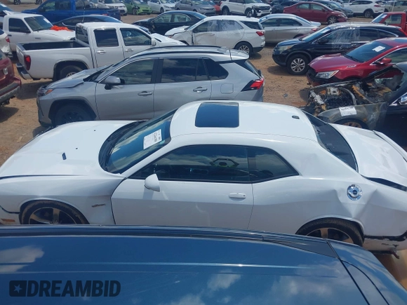 2014 Dodge Challenger R/T Plus z VIN 2C3CDYBT9EH293136, wystawiony jako IAAI lot #42264180 z przebiegiem 71 696 mil mil oraz . Historia ofert i sprzedaży dostępna na DreamBid. Obrazek 14.