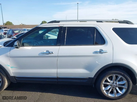2012 Ford Explorer Limited with VIN 1FMHK8F89CGA36706, listed as a IAAI auction lot 41980186 with 87,110 mi miles. Bid and sale history available at carsss.com. Image 14.