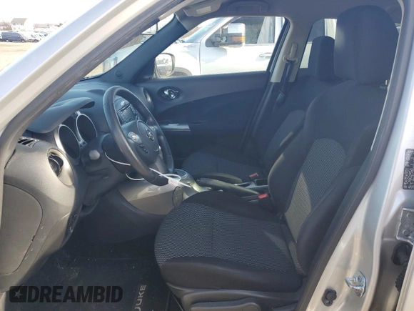 2016 Nissan Juke SL z VIN JN8AF5MV6GT656948, wystawiony jako Copart lot #88307055 z przebiegiem 121 618 mil mil oraz Szkoda całkowita • Salvage title. Historia ofert i sprzedaży dostępna na DreamBid. Obrazek 7.