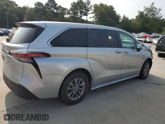 2021 Toyota Sienna LE with VIN 5TDKRKEC4MS047807, listed as a Copart auction lot 70471714 with 63,928 mi miles and Salvage Title. Bid and sale history available at carsss.com. Image 3.