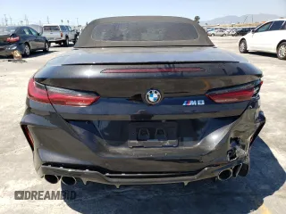 2020 BMW M8 Competition z VIN WBSDZ0C01LCD56166, wystawiony jako Copart lot #65388873 z przebiegiem 29 747 mil mil oraz . Historia ofert i sprzedaży dostępna na DreamBid. Obrazek 6.