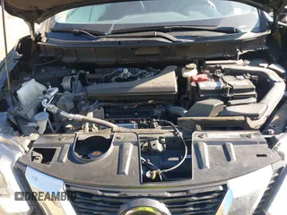 2019 Nissan Rogue SL with VIN 5N1AT2MV0KC826986, listed as a IAAI auction lot 40734371 with 72,662 mi miles and . Bid and sale history available at carsss.com. Image 10.