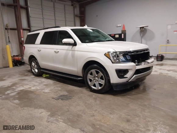 2018 Ford Expedition Max XLT with VIN 1FMJK1HT7JEA46234, listed as a IAAI auction lot 41572351 with NaN miles. Bid and sale history available at carsss.com. Image 1.