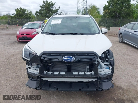 2024 Subaru Forester Premium with VIN JF2SKADC1RH496259, listed as a IAAI auction lot 42288694 with 13,568 mi miles and . Bid and sale history available at DreamBid. Image 12.