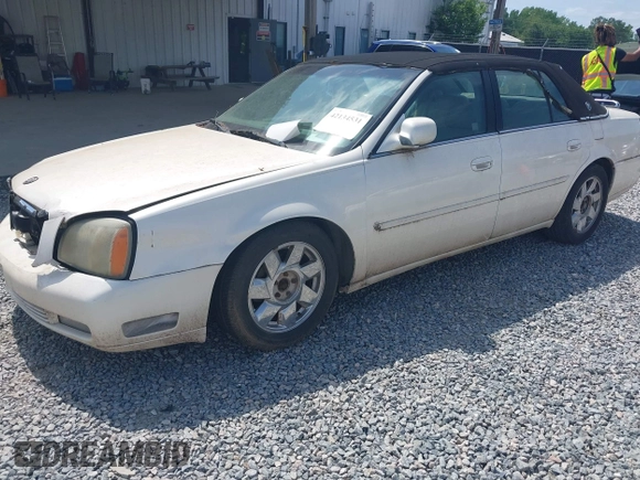 2000 Cadillac DeVille DTS z VIN 1G6KF5792YU216318, wystawiony jako IAAI lot #42134531 z przebiegiem 167 518 mil mil oraz . Historia ofert i sprzedaży dostępna na DreamBid. Obrazek 2.