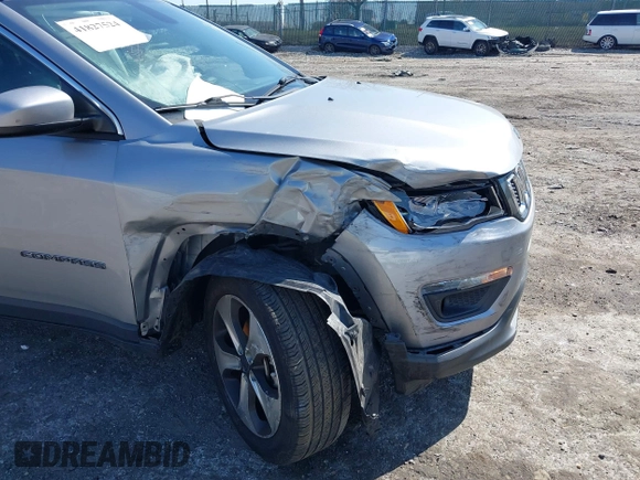 2017 Jeep Compass Latitude with VIN 3C4NJDBBXHT624119, listed as a IAAI auction lot 41827524 with 51,163 mi miles. Bid and sale history available at carsss.com. Image 6.