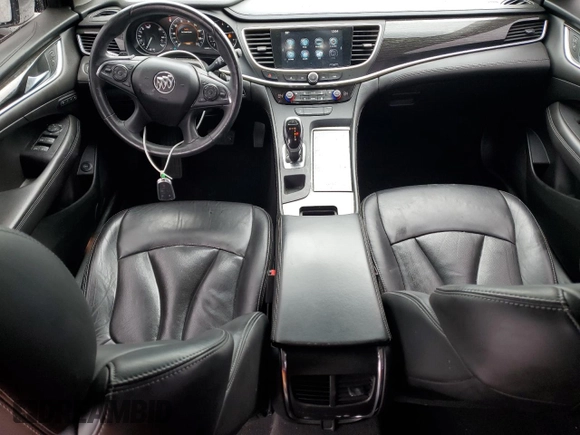 2017 Buick LaCrosse Essence with VIN 1G4ZP5SS8HU207573, listed as a Copart auction lot 55532085 with 62,660 mi miles and Salvage Title. Bid and sale history available at DreamBid. Image 8.