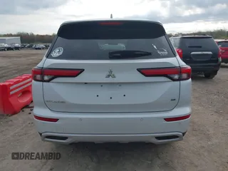 2022 Mitsubishi Outlander SE z VIN JA4J4UA85NZ036591, wystawiony jako IAAI lot #42106573 z przebiegiem 37 467 mil mil oraz . Historia ofert i sprzedaży dostępna na DreamBid. Obrazek 16.