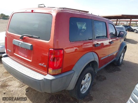 2007 Dodge Nitro SXT with VIN 1D8GU28K37W728795, listed as a IAAI auction lot 41676776 with 104,498 mi miles. Bid and sale history available at carsss.com. Image 4.