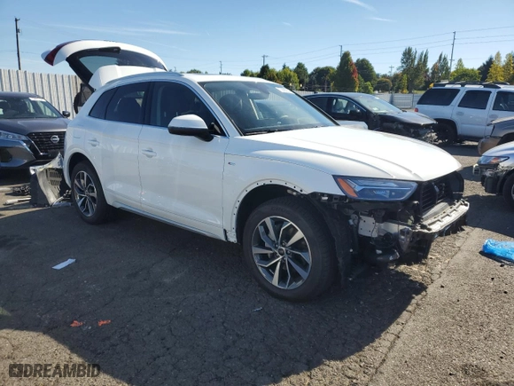 2024 Audi Q5 S line Premium Plus with VIN WA1EAAFY3R2072117, listed as a Copart auction lot 73690254 with 3,836 mi miles and Salvage Title. Bid and sale history available at carsss.com. Image 4.