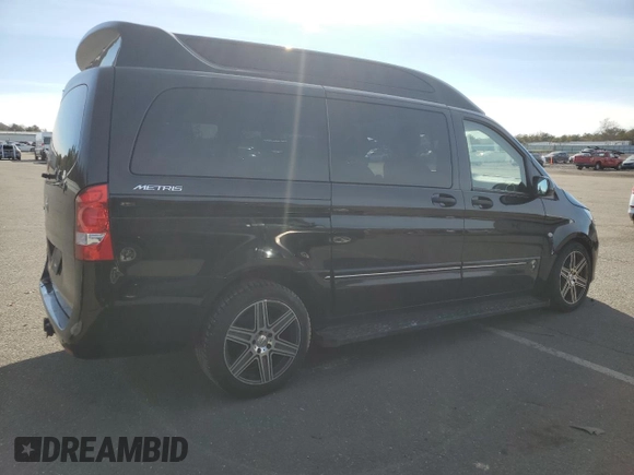 2020 Mercedes-Benz Metris with VIN W1WV0FEY2L3762177, listed as a Copart auction lot 44027605 with 30,685 mi miles and Salvage Title. Bid and sale history available at DreamBid. Image 3.