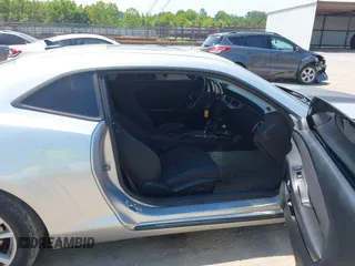 2013 Chevrolet Camaro LT with VIN 2G1FB1E30D9113836, listed as a IAAI auction lot 42669445 with 184,687 mi miles and . Bid and sale history available at DreamBid. Image 5.