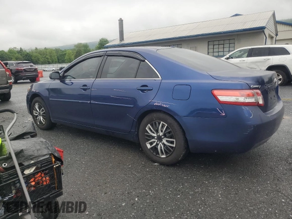 2010 Toyota Camry z VIN 4T1BF3EK0AU549366, wystawiony jako Copart lot #56641385 z przebiegiem 250 625 mil mil oraz Szkoda całkowita • Salvage title. Historia ofert i sprzedaży dostępna na DreamBid. Obrazek 2.