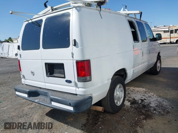 2008 Ford Econoline Cargo Commercial z VIN 1FTNE24L08DB53392, wystawiony jako IAAI lot #42557523 z przebiegiem 138 282 mil mil oraz . Historia ofert i sprzedaży dostępna na DreamBid. Obrazek 4.