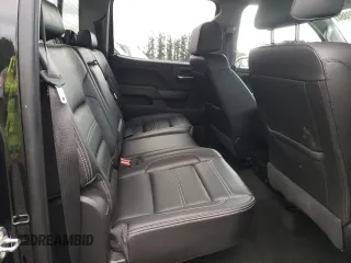 2018 GMC Sierra 3500HD Denali z VIN 1GT42YEY6JF290445, wystawiony jako Copart lot #69260864 z przebiegiem 46 963 mil mil oraz Szkody całkowita. Historia ofert i sprzedaży dostępna na DreamBid. Obrazek 10.