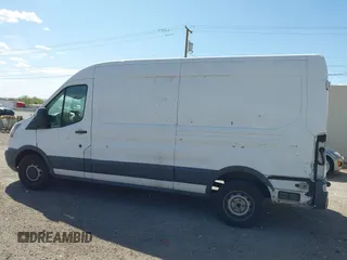 2016 Ford Transit Cargo z VIN 1FTYR2CG7GKB54149, wystawiony jako IAAI lot #41631962 z przebiegiem 151 824 mil mil oraz . Historia ofert i sprzedaży dostępna na DreamBid. Obrazek 14.