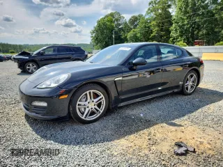 2012 Porsche Panamera с VIN WP0AA2A79CL017990, выставлен на аукционе Copart как лот 60265235 с пробегом 60 679 миль миль и Списание • Salvage title. История ставок и продаж доступна на DreamBid. Изображение 1.
