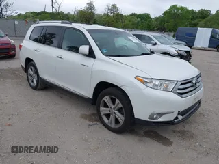 2013 Toyota Highlander Limited z VIN 5TDDK3EH0DS228207, wystawiony jako IAAI lot #42191069 z przebiegiem 214 468 mil mil oraz . Historia ofert i sprzedaży dostępna na DreamBid. Obrazek 1.