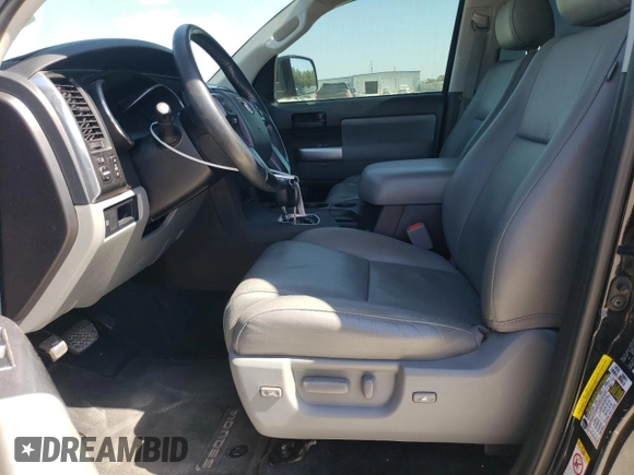 2018 Toyota Sequoia SR5 with VIN 5TDZY5G19JS070428, listed as a Copart auction lot 73185834 with 60,192 mi miles and Salvage Title. Bid and sale history available at carsss.com. Image 7.